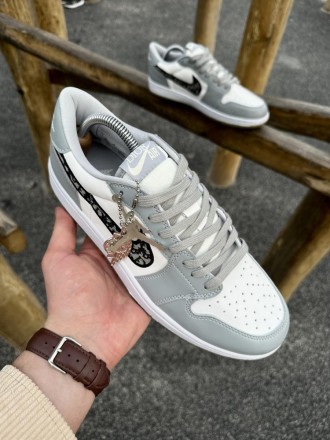 
 
 Кросівки Nike Air Jordan x Dior (Ліцензія)
41 (26 см)	
42 (26.5 см)	
43 (27.. . фото 11