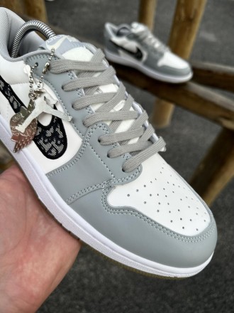 
 
 Кросівки Nike Air Jordan x Dior (Ліцензія)
41 (26 см)	
42 (26.5 см)	
43 (27.. . фото 8