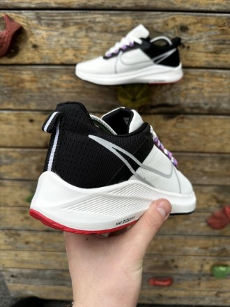 
 
 Кросівки Nike Air Zoom Pegasus (біло-чорні)
40 (25.5 см (бирка 41))	
41 (26 . . фото 7