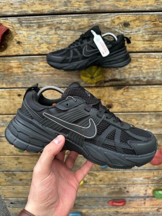
 
 Кросівки Nike Air Max Pulse (Ліцензія) all black
41 (26 см)	
42 (26.5 см)	
4. . фото 8