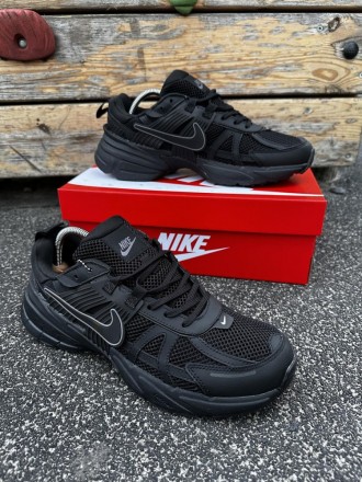 
 
 Кросівки Nike Air Max Pulse (Ліцензія) all black
41 (26 см)	
42 (26.5 см)	
4. . фото 2