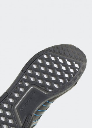 
 
 Кросівки Adidas NMD V3 BOOST: стиль та комфорт на новиму рівні. Поєднання кл. . фото 9