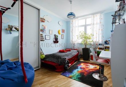 Продаж чотирикімнатної квартири з дизайнерським ремонтом в ЖК Яскравий, вул. Кул. . фото 13
