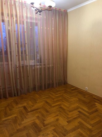 Продажа 3-комнатной квартиры, ул. Лукьяновская, 27, на 5 этаже в 9 этажном доме . . фото 4