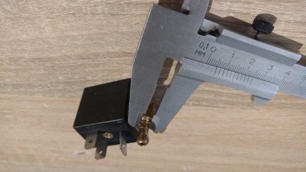Электроклапан для парогенератора с утюгом Philips 
Устанавливается в гладильные . . фото 3