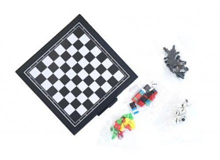 Набор настольных игор "5в1". В наборе есть 5 разных вариантов игор : шашки, шахм. . фото 3