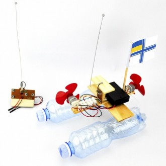 Морський дрон — це 3-D конструктор, електромеханічна іграшка й захоплива розвага. . фото 3