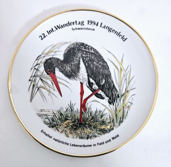Фарфоровая коллекционная тарелка Аист
 диаметр 19,5 см,
Отличный подарок коллекц. . фото 2