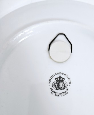 Фарфоровая коллекционная тарелка Чёрный стриж, Германия,клеймо 
 диаметр 19,5 см. . фото 3