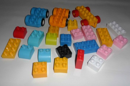 остатки конструктора Lego duplo машинки-трансформери лего дупло автомобілі
оста. . фото 8