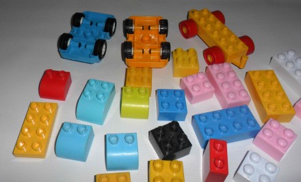 остатки конструктора Lego duplo машинки-трансформери лего дупло автомобілі
оста. . фото 9