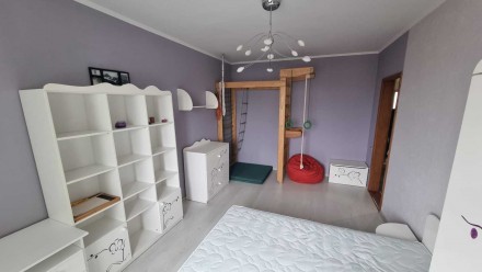 Продаю комфортну - простору 3 кімнатну квартиру, за адресою : Харьківське Шоссе . . фото 13