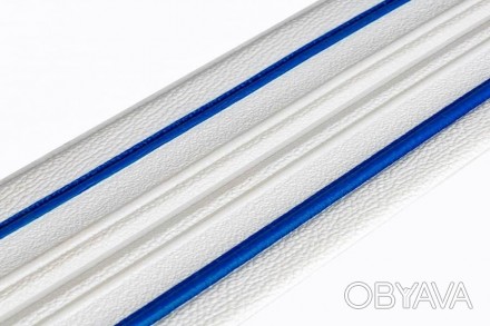 Плінтус РР самоклеючий Білий з синьою смужкою 2300*140*4мм (D) SW-00001811
Плінт. . фото 1