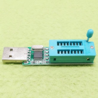 
USB-програматор 24C1024 FLASHEEPROM
24 -серії програматор зчитувач пам'яті апар. . фото 2