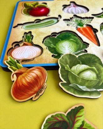 Двошаровий сортер- пазл з овочами, які виглядають дуже реалістично. Нижній шар -. . фото 6