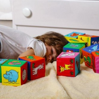М'які кубики з яскравими, барвистими малюнками допоможуть дитині познайомиться, . . фото 5