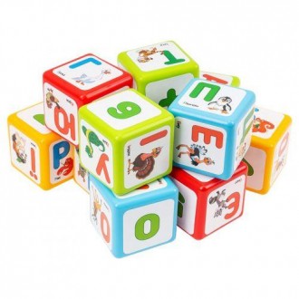 Ігровий набір пластикових різнокольорових кубиків з літерами та цифрами на граня. . фото 2