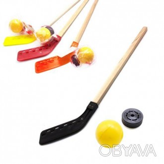 Детский набор для хоккея состоит из: клюшки с деревянной ручкой, пластиковой шай. . фото 1