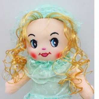 Мила мʼяка іграшка у вигляді ляльки в красивій сукні. Іграшка дуже мʼяка та приє. . фото 3
