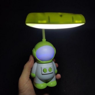 Детская лампа-ночник "Астронавт" - это не просто источник света, а еще и стильны. . фото 3