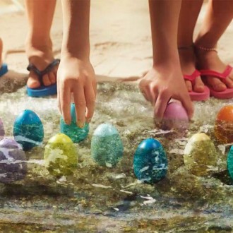 Коллекция игрушек, растущих в яйце. Полностью окуните яйцо в емкость с водой и ч. . фото 4