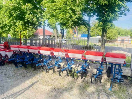 Культиватор междурядный КРН 5,6-04 (с системой внесения гранулированных удобрени. Кропивницкий. фото 1 Культиватор междурядный КРН 5,6-04 (с системой внесения гранулированных удобрени. Кропивницкий. фото 1
