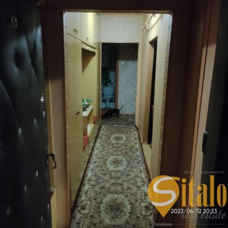 Продаж 3-кiмнатноi квартири на 8-поверсi 9-поверхового будинку по вул. Василя Се. Хортицкий. фото 3