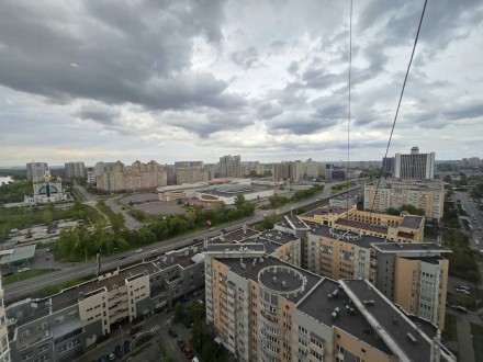 Унікальна пропозиція! Квартира панорамним видом на Дніпро та місто.
Вул. Раїси . . фото 7