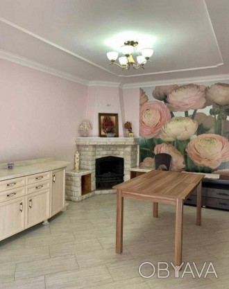 дом с крытым бассейном