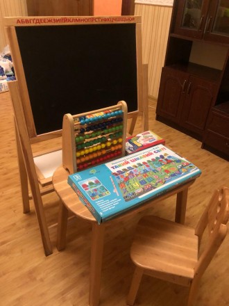 Стол,стул,доска,счеты,азбука самовывоз все деревянное. . фото 2