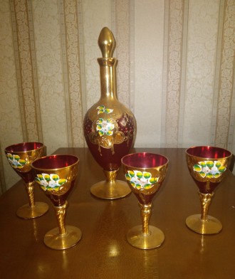 Винтажный набор бокалов с графином из венецианского муранского стекла.Этот набор. . фото 2