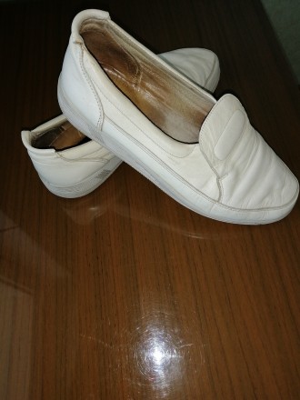 Женские кожаные белые туфли 39 размера, б/у, но в очень хорошем состоянии. Кожа . . фото 3