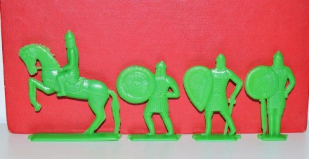 Солдатики СССР - Донской поход - Саратовская фабрика игрушек,ярко зеленого цвета. . фото 5