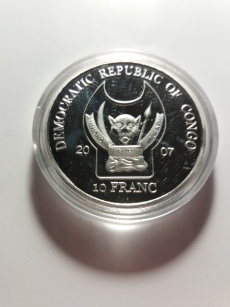 Колекційна монета 10 франків. Жираф. Конго. 2007. Діаметр 40 мм. Товщина 3 мм.. . фото 3
