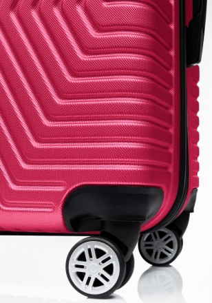 Большой пластиковый чемодан на колесах 115L GD Polo розовый 60k001 large pink
Оп. . фото 6