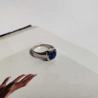 Родированное серебряное кольцо 925 пробы с опалом 0.764ct. Родированные украшени. . фото 6