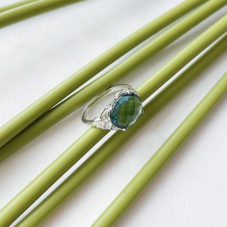 Родированное серебряное кольцо 925 пробы с топазом Лондон Блю. Родированные укра. . фото 4