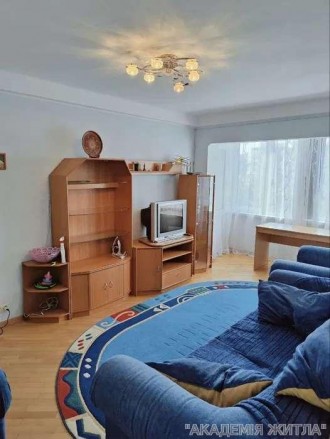 Здається 3-кімнатна квартира з косметичним ремонтом, площею 60 м².
Район: Русані. Русановка. фото 3