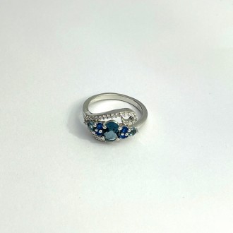 Родированное серебряное кольцо 925 пробы с топазом Лондон Блю 1.11ct, танзанитом. . фото 3