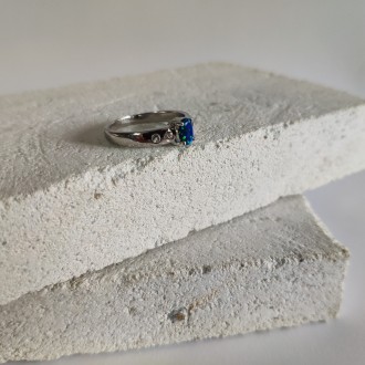 Родированное серебряное кольцо 925 пробы с опалом 0.396ct. Родированные украшени. . фото 4