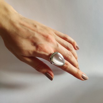 Родированное серебряное кольцо 925 пробы с кошачьим глазом 15.267ct. Родированны. . фото 4
