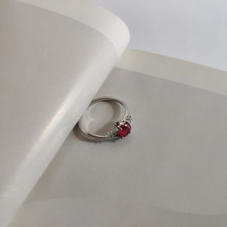 Родированное серебряное кольцо 925 пробы с натуральным рубином 0.756ct. Родирова. . фото 5