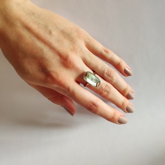 Родированное серебряное кольцо 925 пробы с натуральным перламутром 1.525ct. Роди. . фото 3