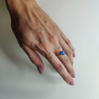 Родированное серебряное кольцо 925 пробы с опалом 0.625ct. Родированные украшени. . фото 5