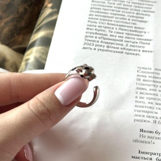 Родированное серебряное кольцо 925 пробы с фианитами, емаллю. Родированные украш. . фото 5