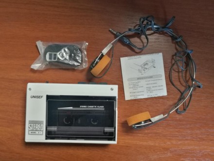 Стерео STEREO кассетный плеер UNISEF Z-1 Япония. . фото 2
