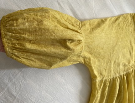 
Женская широкая блузка на кокетке из лёгкой воздушной хлопковой ткани жёлто-гор. . фото 5