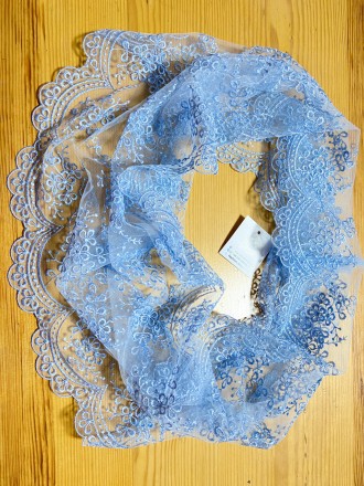 
Стильний тонкий, мереживний, повітряний блакитний снуд - шарф-хомут. Склад: пол. . фото 6