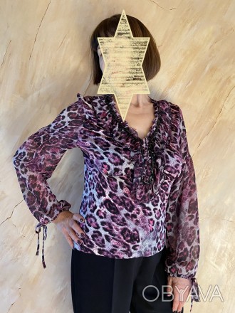 
Жіноча блузка с довгим рукавом з леопардовим принтом у фіолетових відтінках .Ро. . фото 1