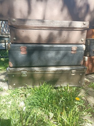 Продам чемоданы вализа ретро Винтаж 
Много разных вариантов состояние хорошее.
. . фото 4